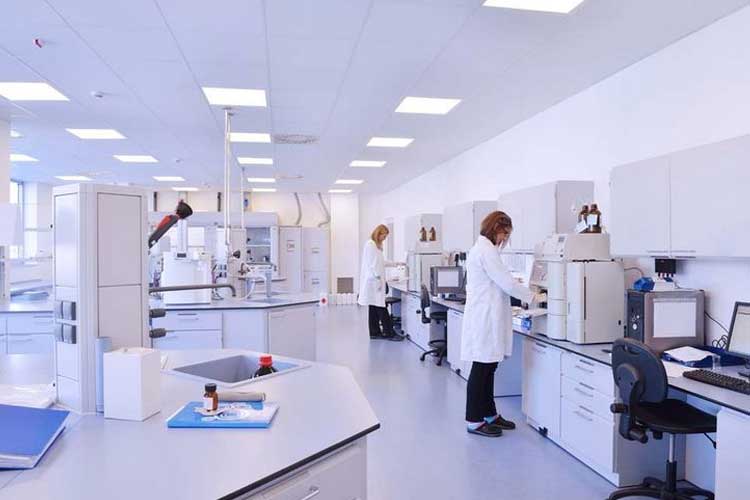 實驗室和儀器室怎么控制濕度?